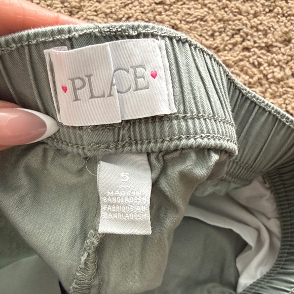 Children’s Place military Green Elastic Shorts - Picture 2 of 3